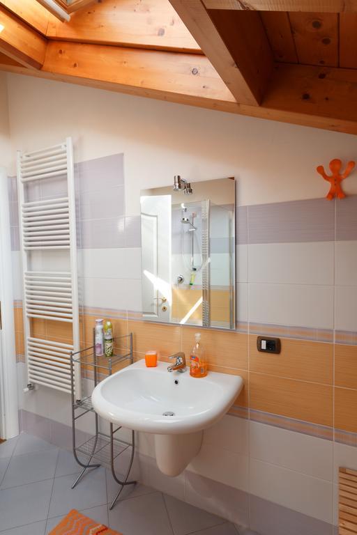 Il Gelsomino Bed and Breakfast Ferno Kamer foto