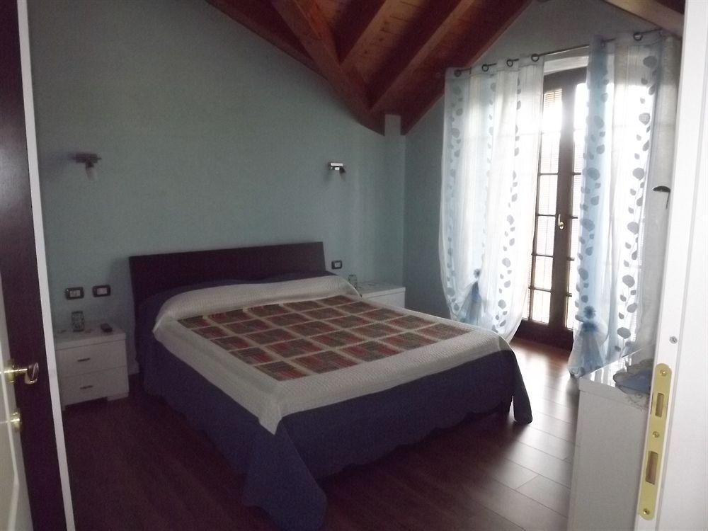 Il Gelsomino Bed and Breakfast Ferno Buitenkant foto