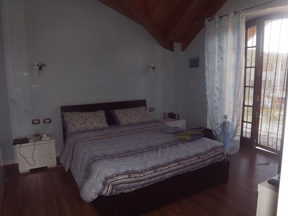 Il Gelsomino Bed and Breakfast Ferno Buitenkant foto