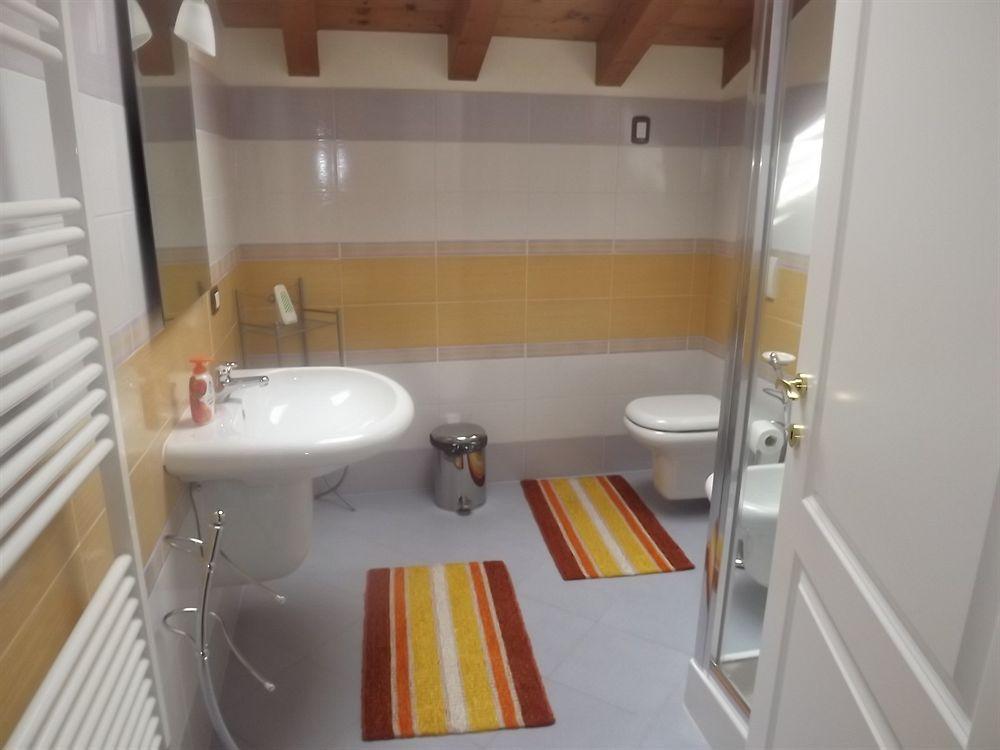 Il Gelsomino Bed and Breakfast Ferno Buitenkant foto
