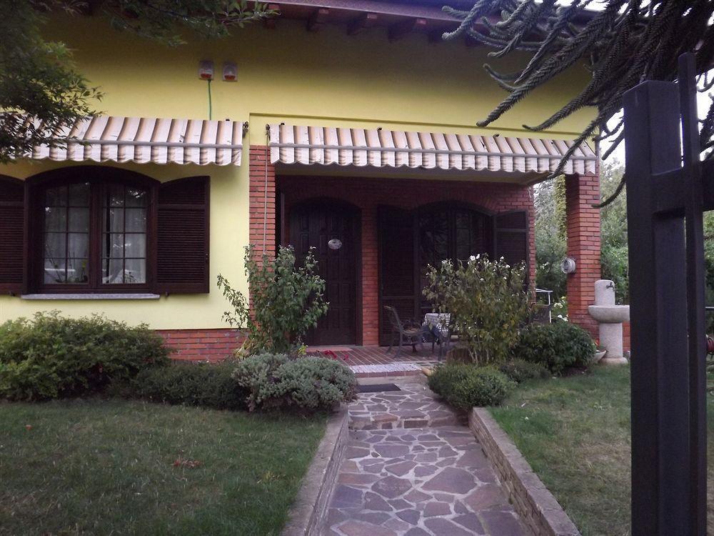 Il Gelsomino Bed and Breakfast Ferno Buitenkant foto