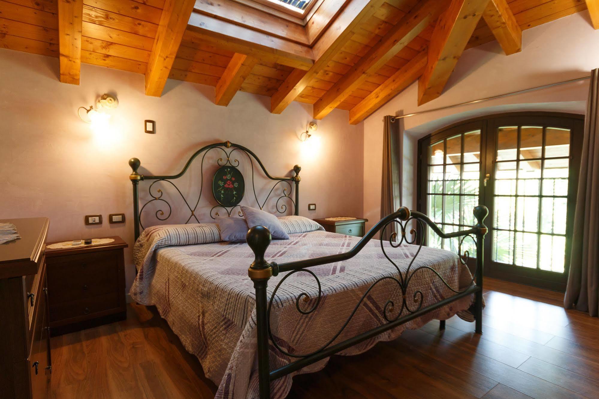 Il Gelsomino Bed and Breakfast Ferno Buitenkant foto